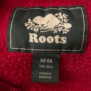 Roots sweater